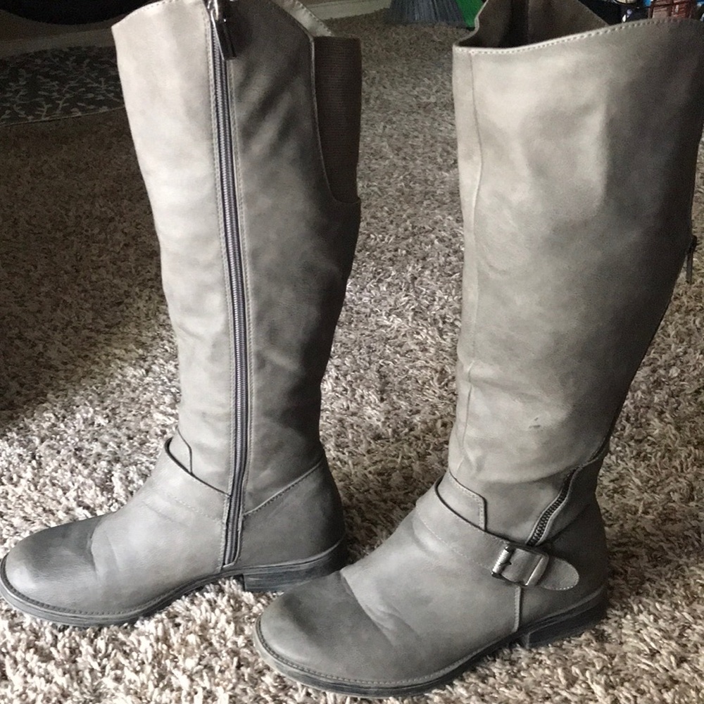 Maurices Grey boots